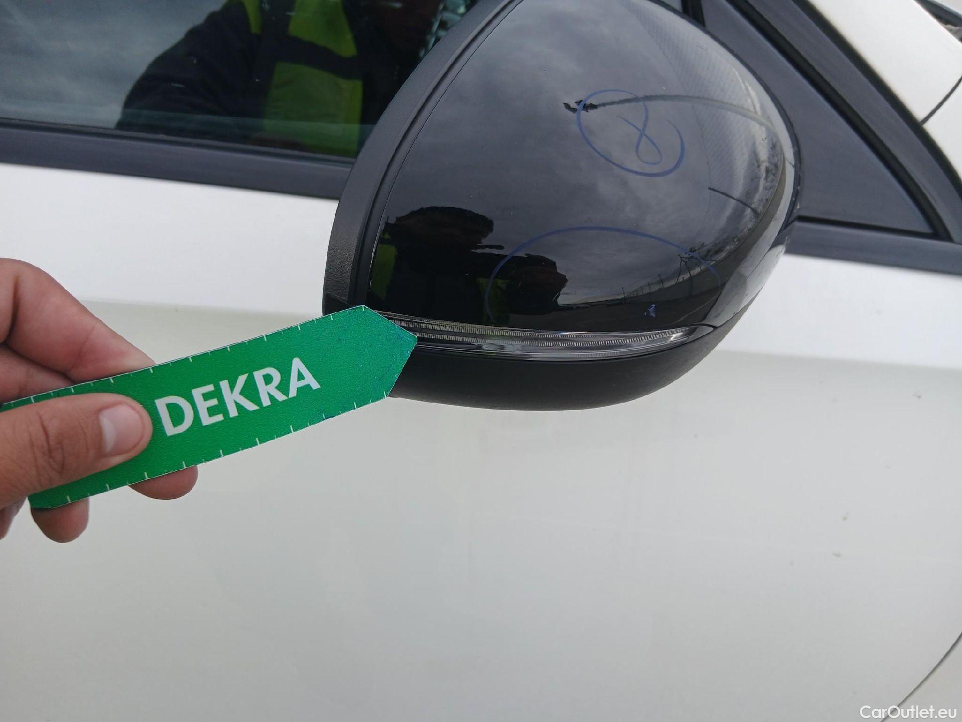  Mercedes  A-Klasse Clase A A 250 e (177.086)Premium-Pack 1.3 AMG Line 220CV AT8 E6d #25