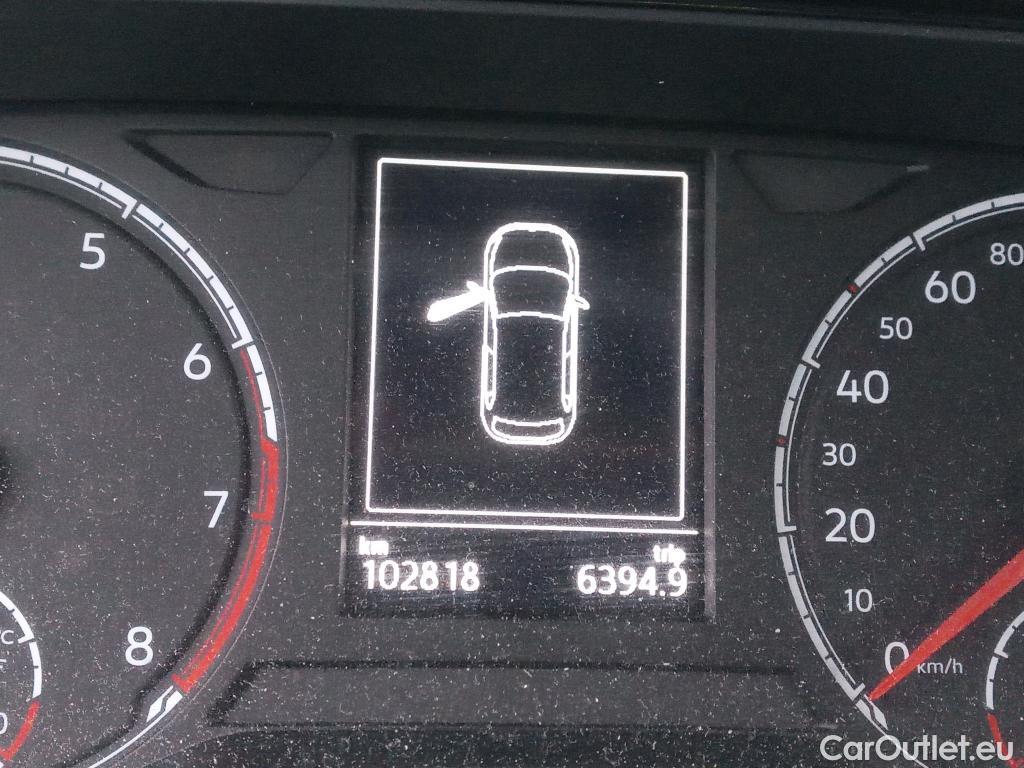  Volkswagen  Polo VOLKSWAGEN  / 2017 / 5P / berlina con portón Advance 1.0 TSI 70kW (95CV) #37