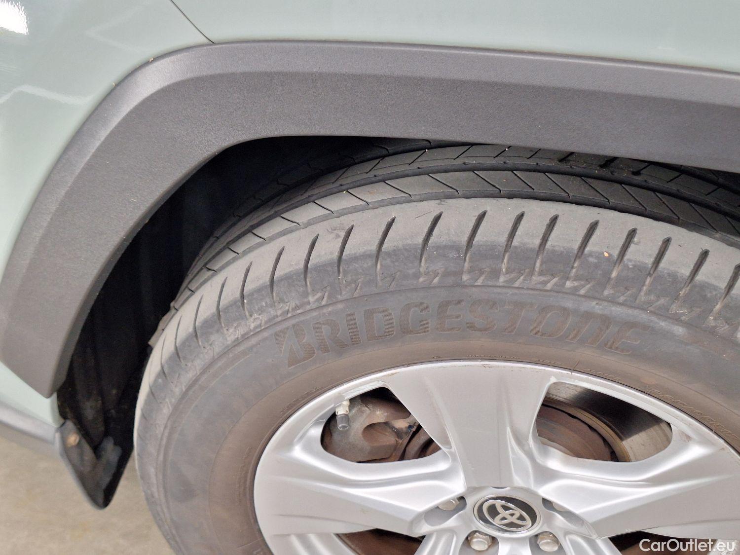  Toyota  RAV4 Toyota,  '18, Toyota  2.5 Hybrid Lithium  CVT 5d #25