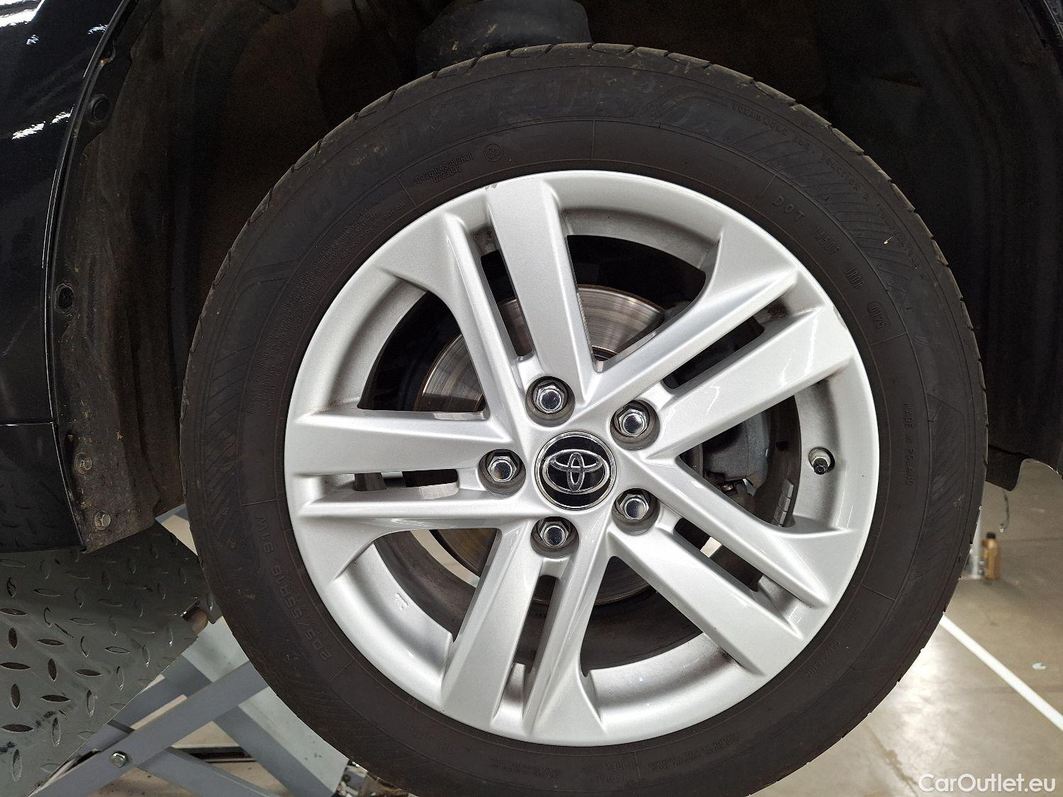  Toyota  Corolla Toyota,  TS '19, Toyota  Touring Sports 1.8 Hybrid Dynamic e #6