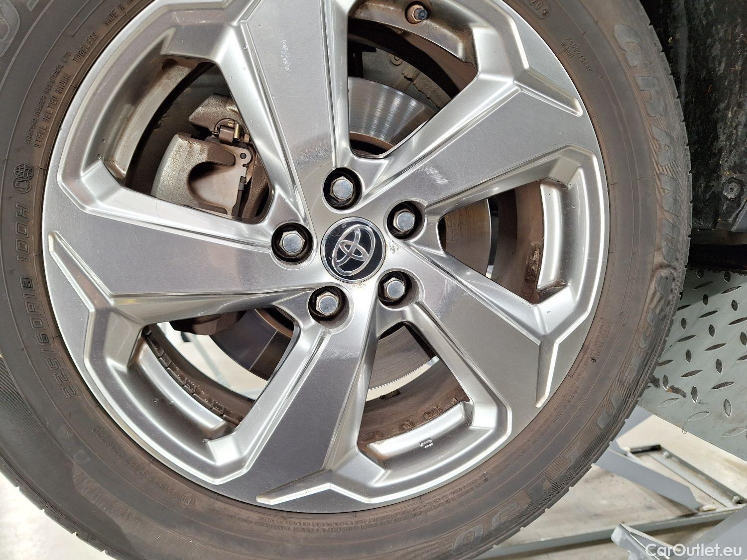  Toyota  RAV4 Toyota,  '18, Toyota  2.5 VVT-i Hybrid Dynamic Plus E-CVT 5d #5