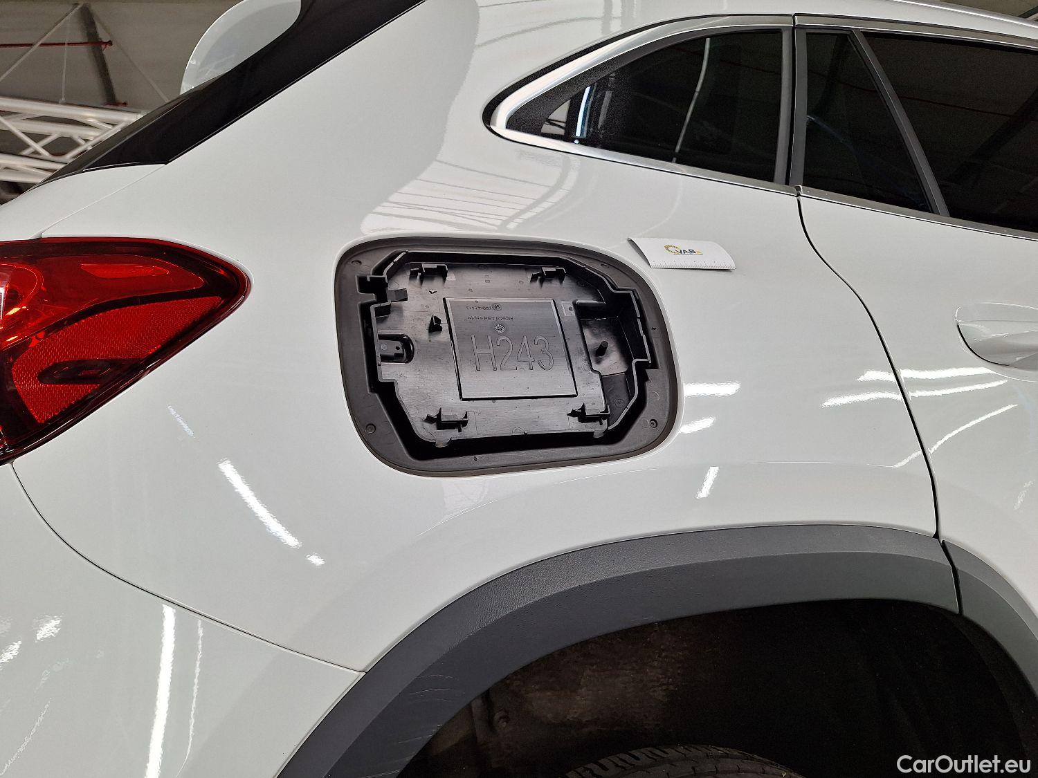  Mercedes  EQA Mercedes,  '21 BEV, Mercedes-Benz   250 5d #46