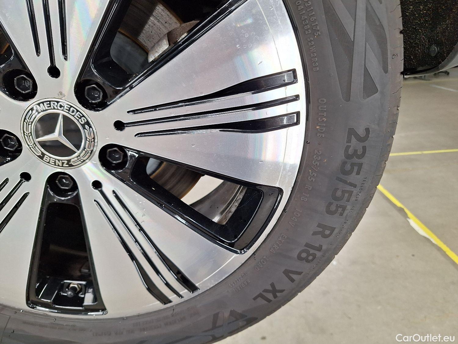  Mercedes  EQA Mercedes,  '21 BEV, Mercedes-Benz   250 5d #6