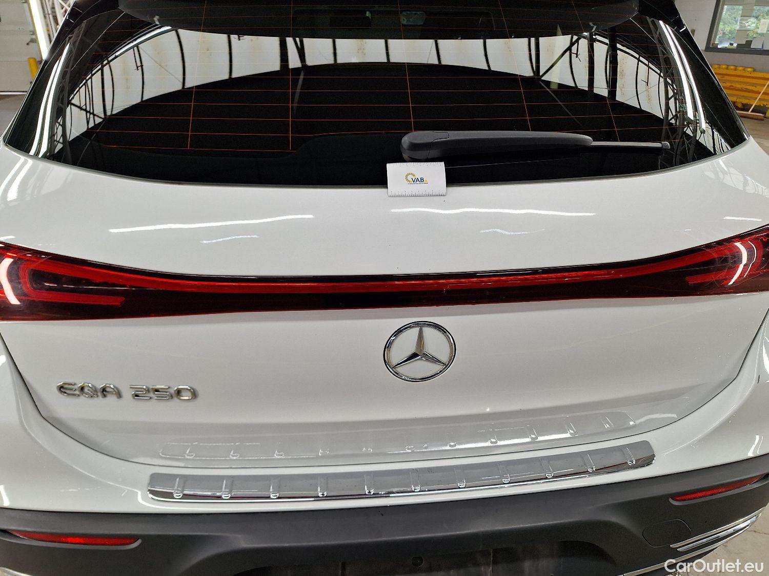  Mercedes  EQA Mercedes,  '21 BEV, Mercedes-Benz   250 5d #50