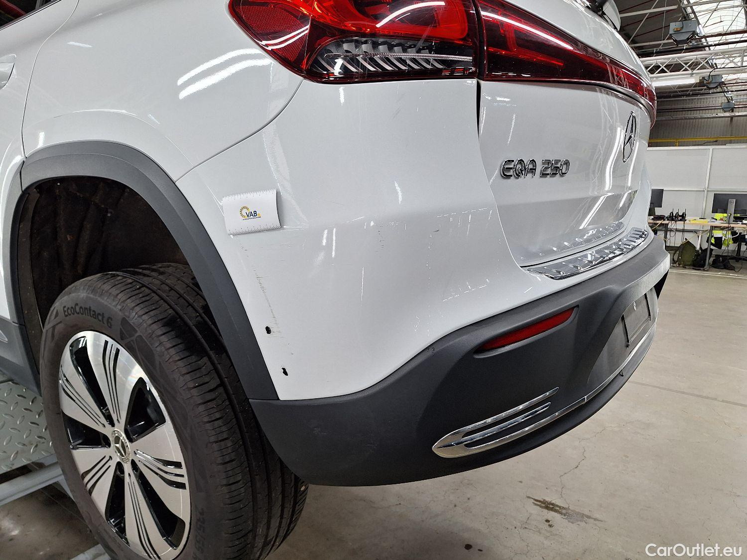  Mercedes  EQA Mercedes,  '21 BEV, Mercedes-Benz   250 5d #24