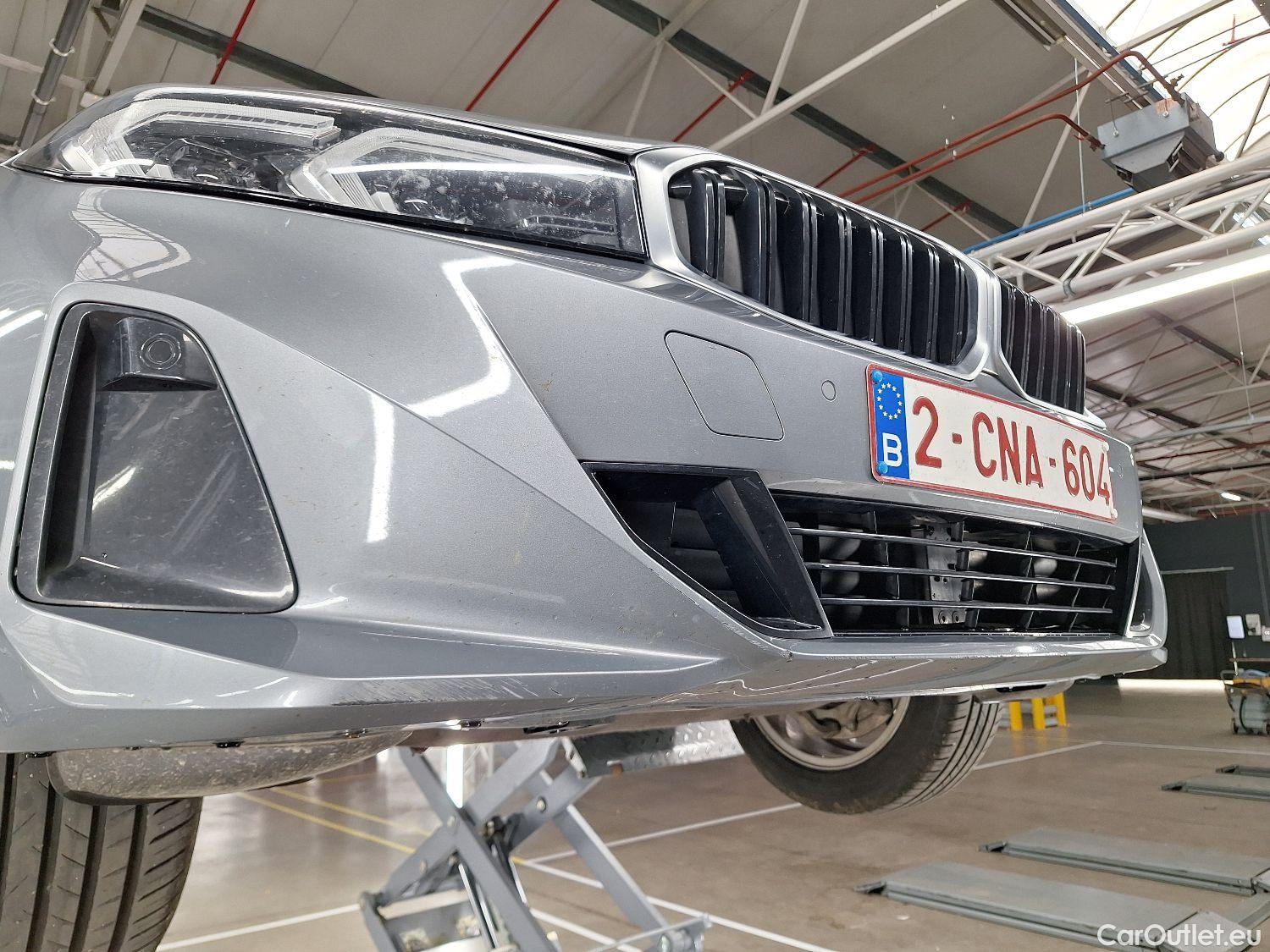  Bmw  Serie 3 BMW, 3-serie Touring '18, BMW 3 Reeks Touring 318dA (100 kW) 5d #3