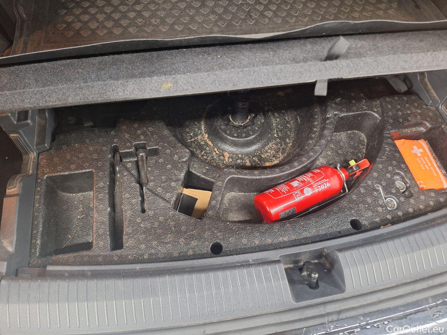  Volkswagen  Tiguan VW,  Allspace '17, Volkswagen  Allspace 2.0 TDI SCR DSG7 Platin 7pl #2