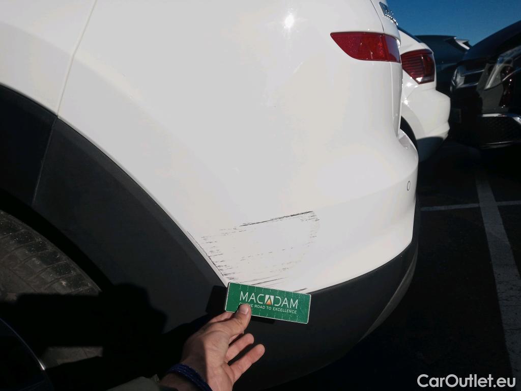  Hyundai  Tucson HYUNDAI  / 2018 / 5P / todoterreno 1.6 CRDI 85kW (116CV) 48V SLE 4X2(SP)(SL) #32