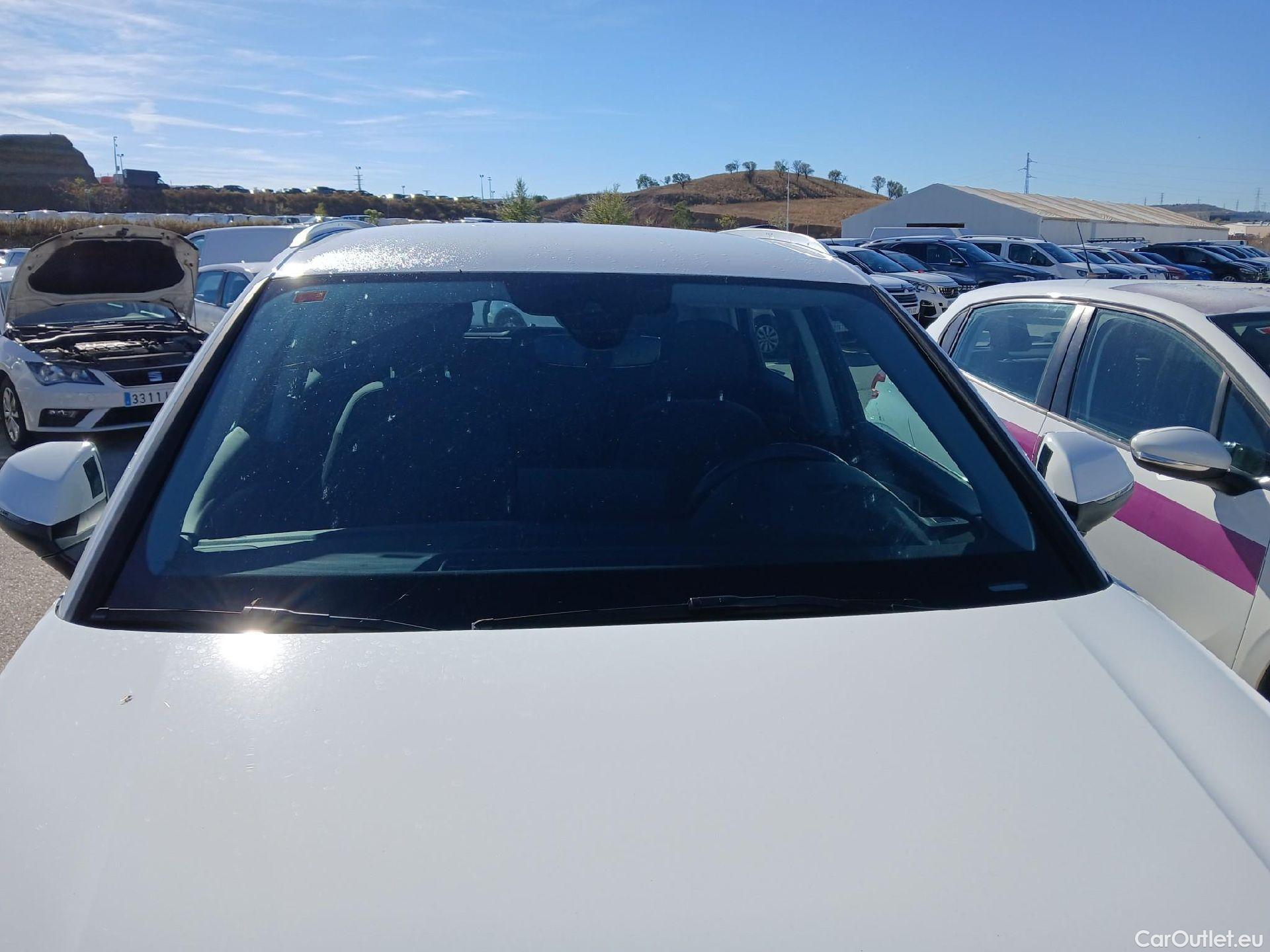  Audi  Q5 AUDI  / 2020 / 5P / todoterreno Advanced 35 TDI 120kW S tronic (AC2) #6