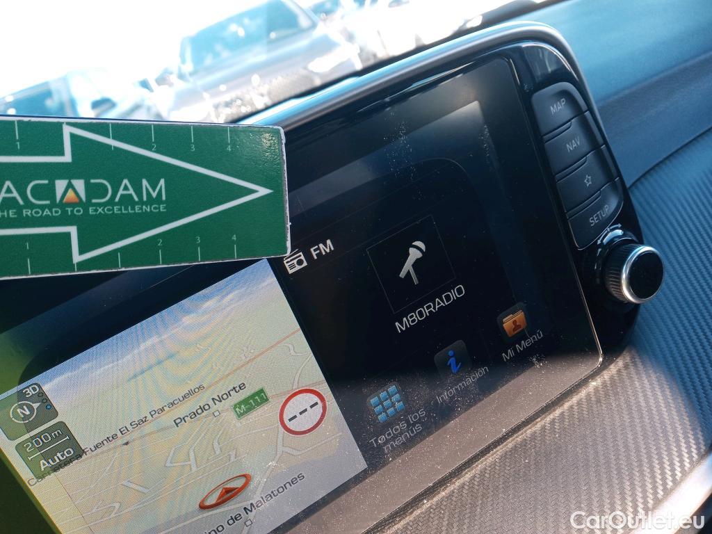  Hyundai  Tucson HYUNDAI  / 2018 / 5P / todoterreno 1.6 CRDI 85kW (116CV) 48V SLE 4X2(SP)(SL) #30