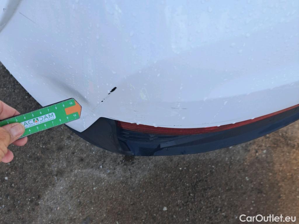  Hyundai  i30 HYUNDAI  / 2020 / 5P / berlina con portón 1.5 TGDI 48V N Line DCT #9