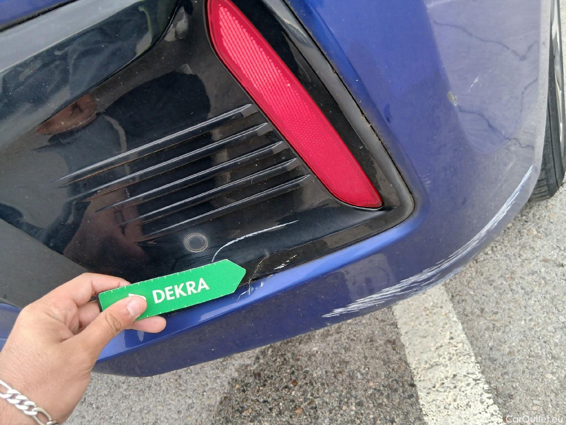  Hyundai   Ioniq HYUNDAI / 2016 / 5P / berlina con portón 1.6 GDI HEV Klass DCT #31