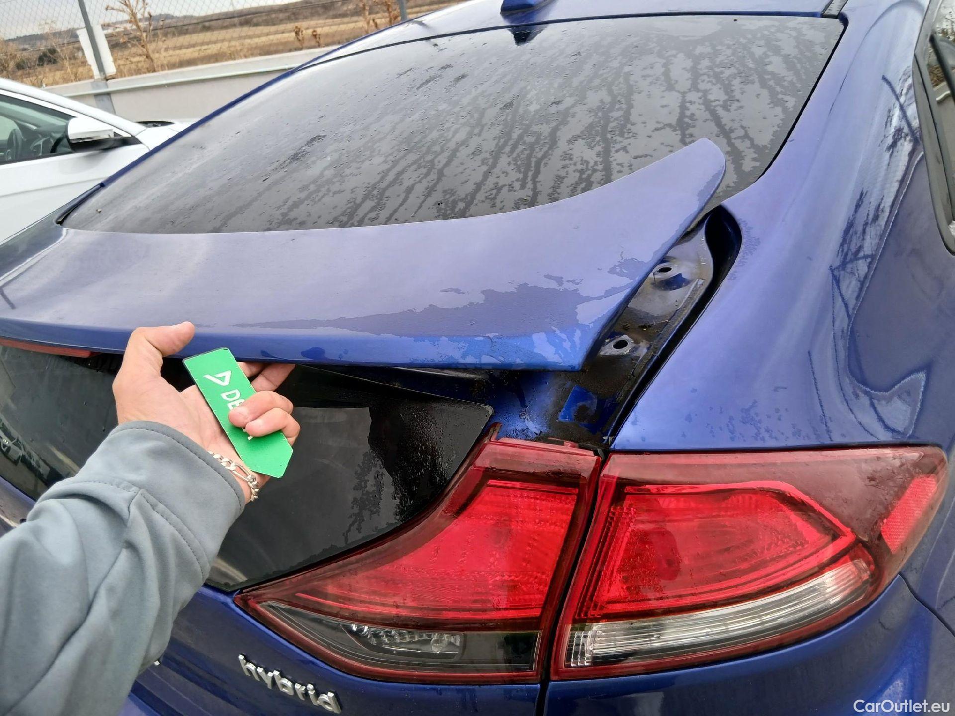  Hyundai   Ioniq HYUNDAI / 2016 / 5P / berlina con portón 1.6 GDI HEV Klass DCT #29