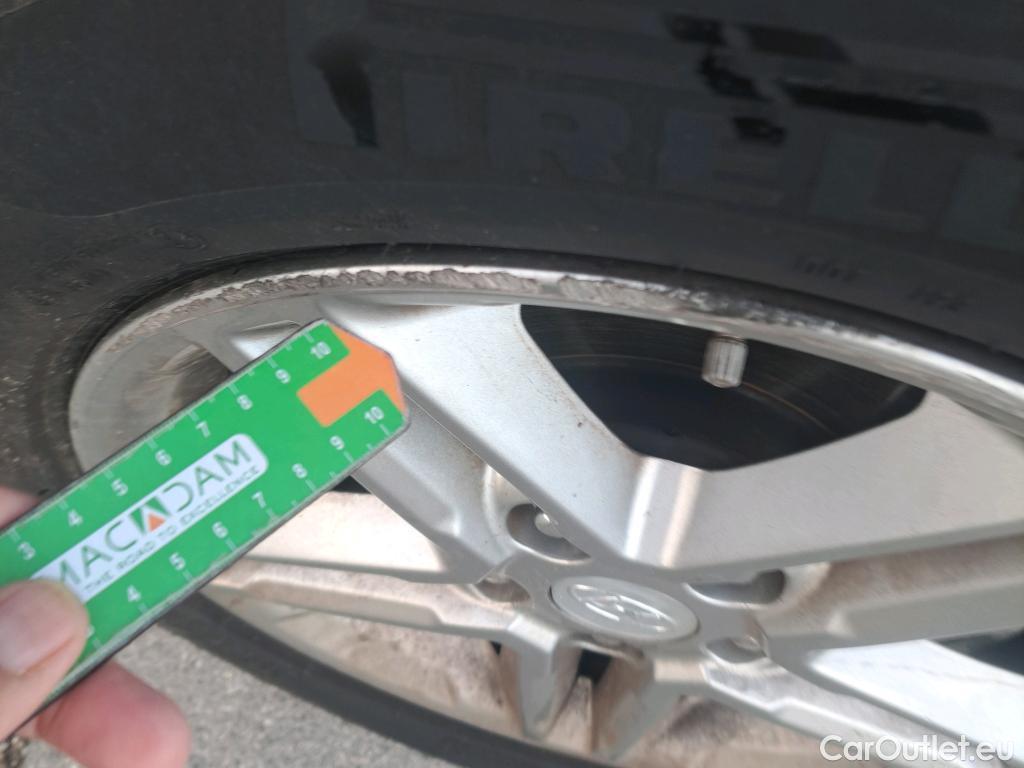  Hyundai  Konna HYUNDAI Kona / 2017 / 5P / todoterreno 1.0 TGDi Klass 4x2 #8