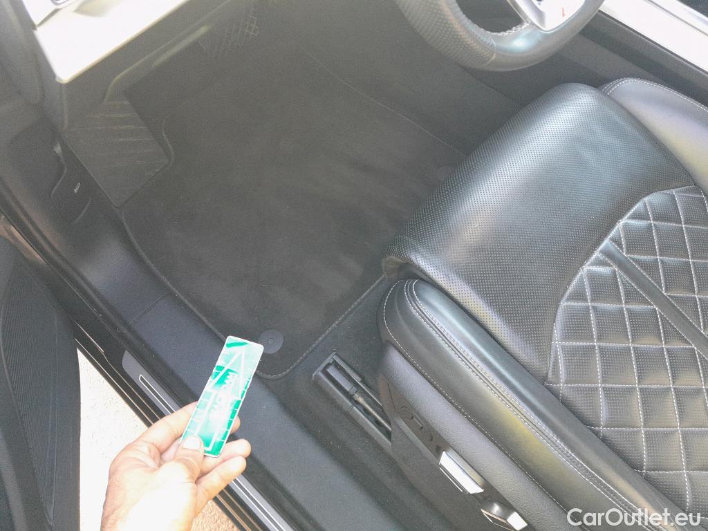  Audi  Q7 AUDI  / 2019 / 5P / todoterreno Black line plus 55 TFSIe 280kW qua tip(SP) #16