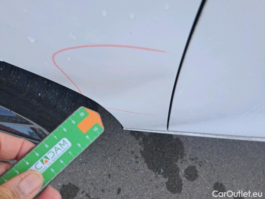  Hyundai  i30 HYUNDAI  / 2020 / 5P / berlina con portón 1.5 TGDI 48V N Line DCT #2