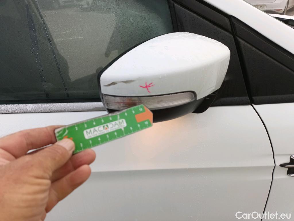  Ford  Kuga FORD  / 2016 / 5P / todoterreno 1.5 EcoBoost 88kW 4x2 Trend+ (CX) #41