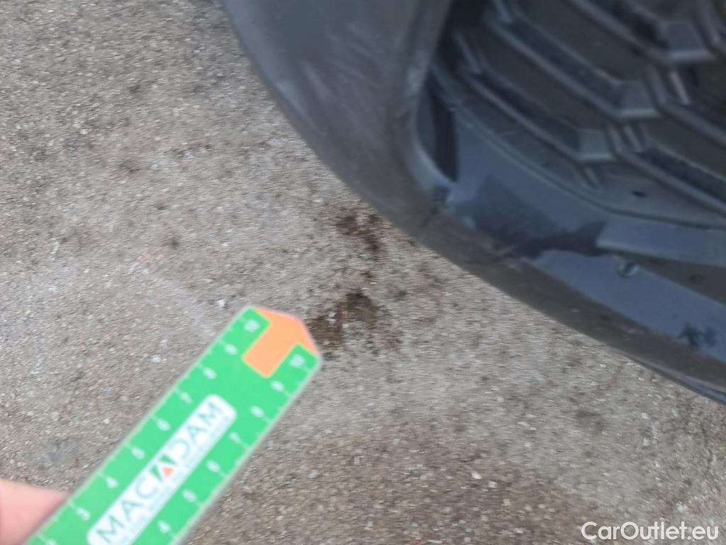  Hyundai  i30 HYUNDAI  / 2020 / 5P / berlina con portón 1.5 TGDI 48V N Line DCT #4