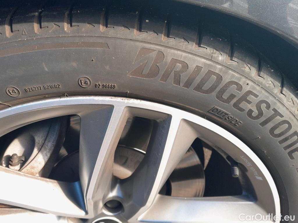  Audi  Q7 AUDI  / 2019 / 5P / todoterreno Black line plus 55 TFSIe 280kW qua tip(SP) #1