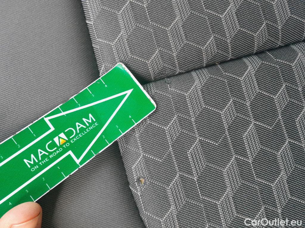  Audi  A1 Sportback AUDI A1 / 2018 / 5P / berlina con portón Sportback Adrenalin 25 TFSI 70kW (95CV)(SP)(SL) #3