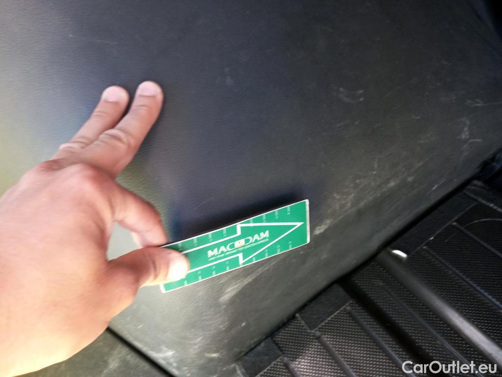  Hyundai  Tucson HYUNDAI  / 2018 / 5P / todoterreno 1.6 CRDI 85kW (116CV) 48V SLE 4X2(SP)(SL) #22