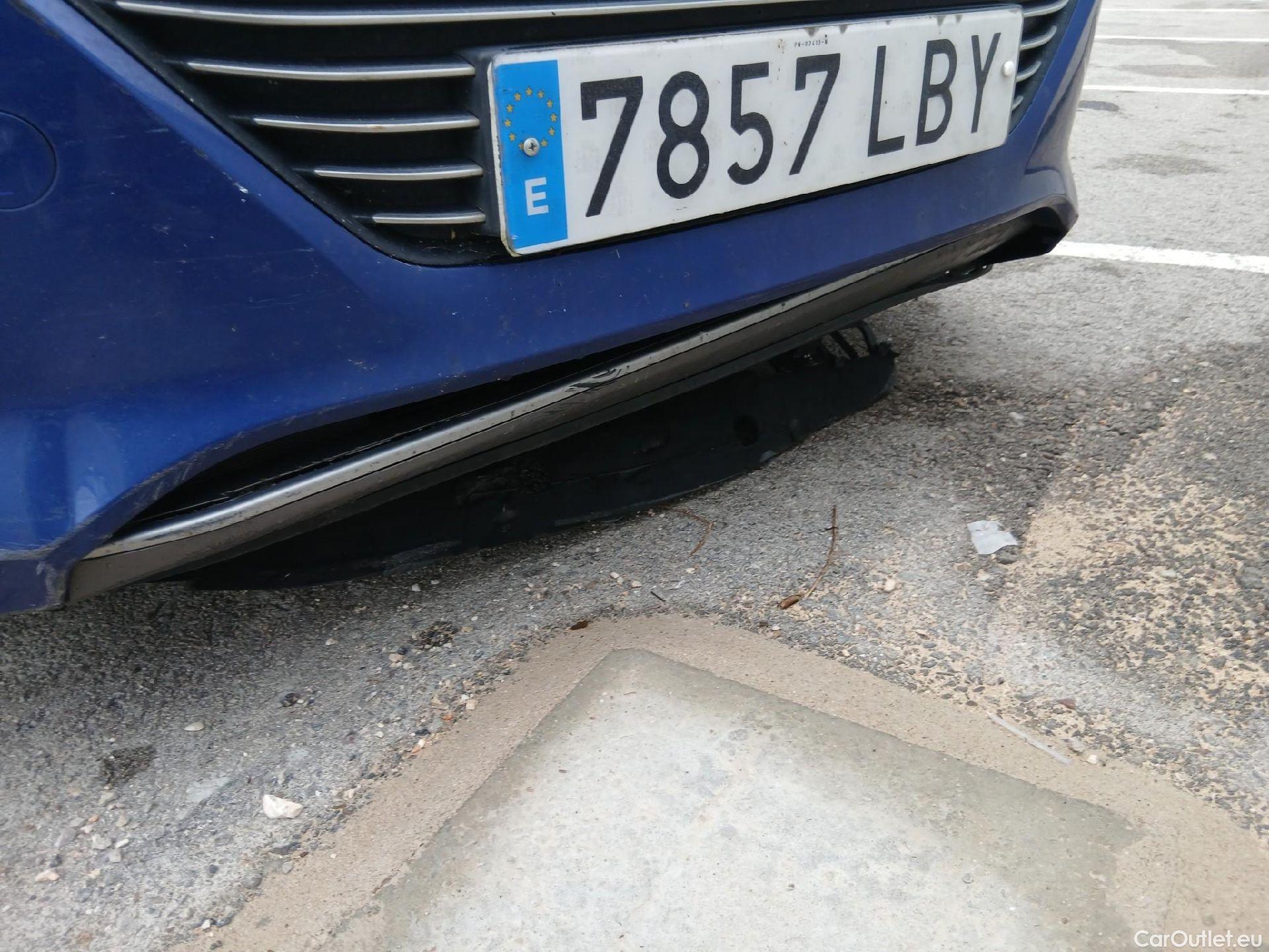  Hyundai   Ioniq HYUNDAI / 2016 / 5P / berlina con portón 1.6 GDI HEV Klass DCT #6