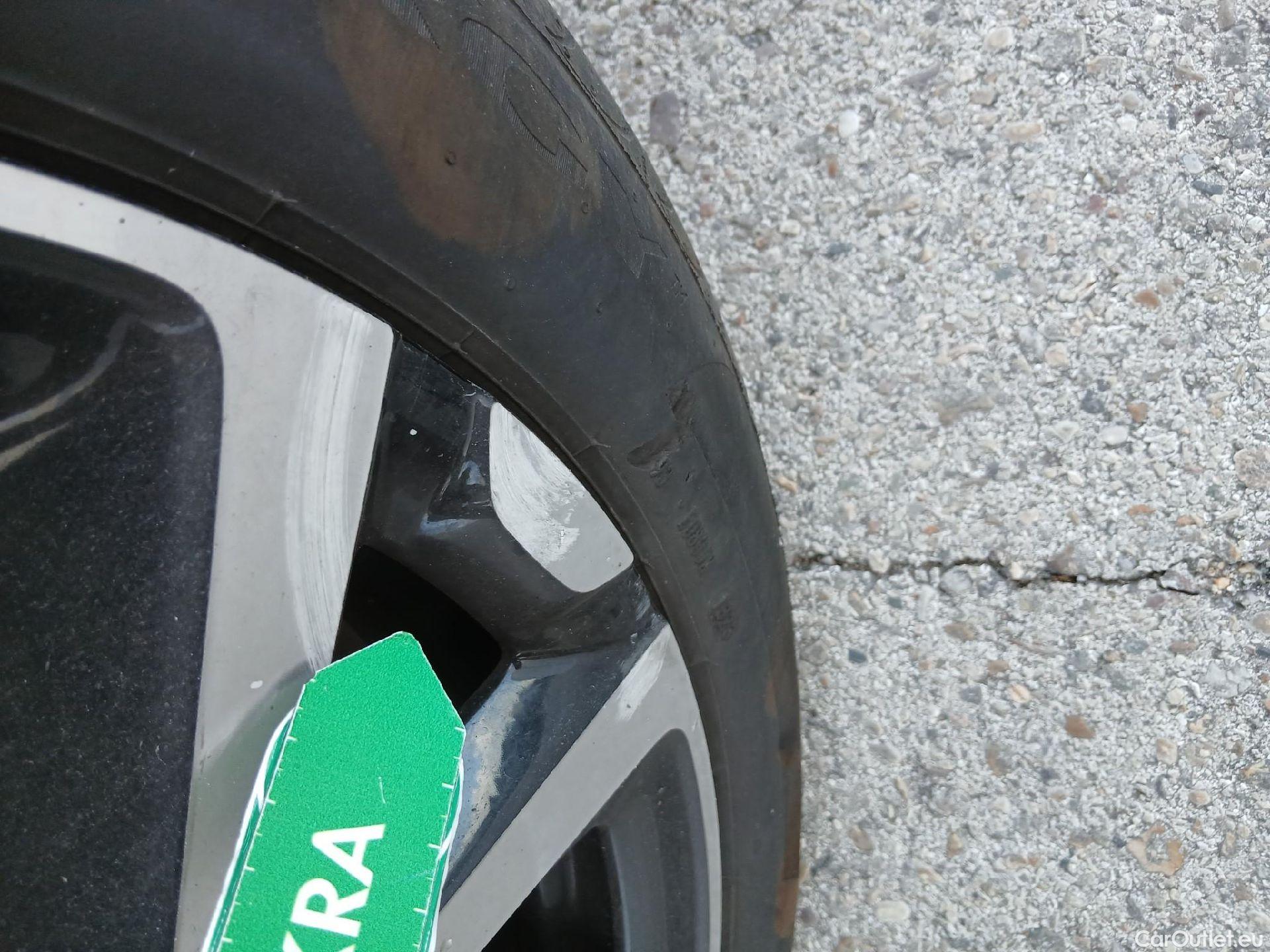  Citroen  C5 CITROEN  Aircross / 2018 / 5P / todoterreno BlueHdi 96kW (130CV) S&S Feel (AC) #4