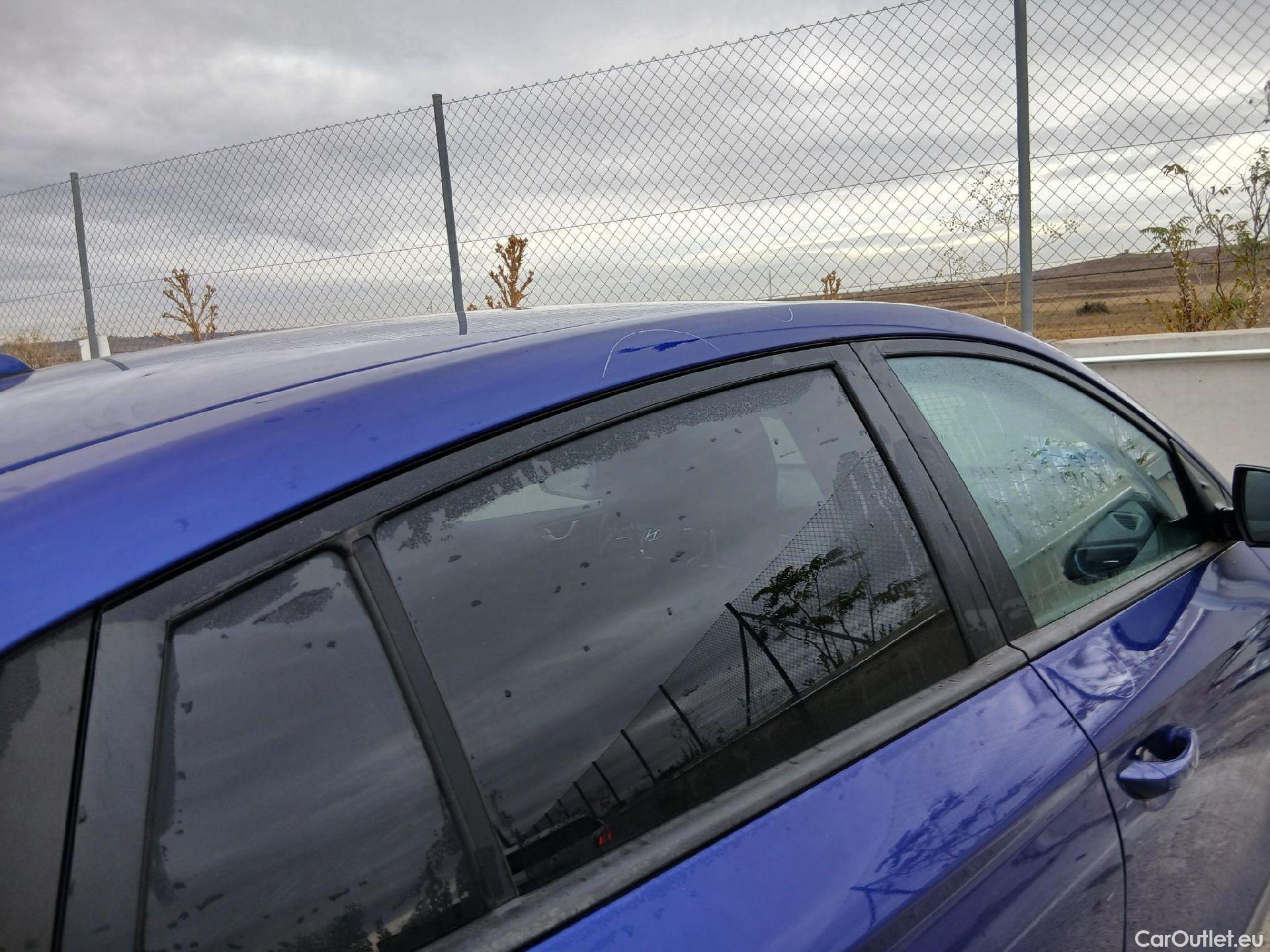  Hyundai   Ioniq HYUNDAI / 2016 / 5P / berlina con portón 1.6 GDI HEV Klass DCT #38