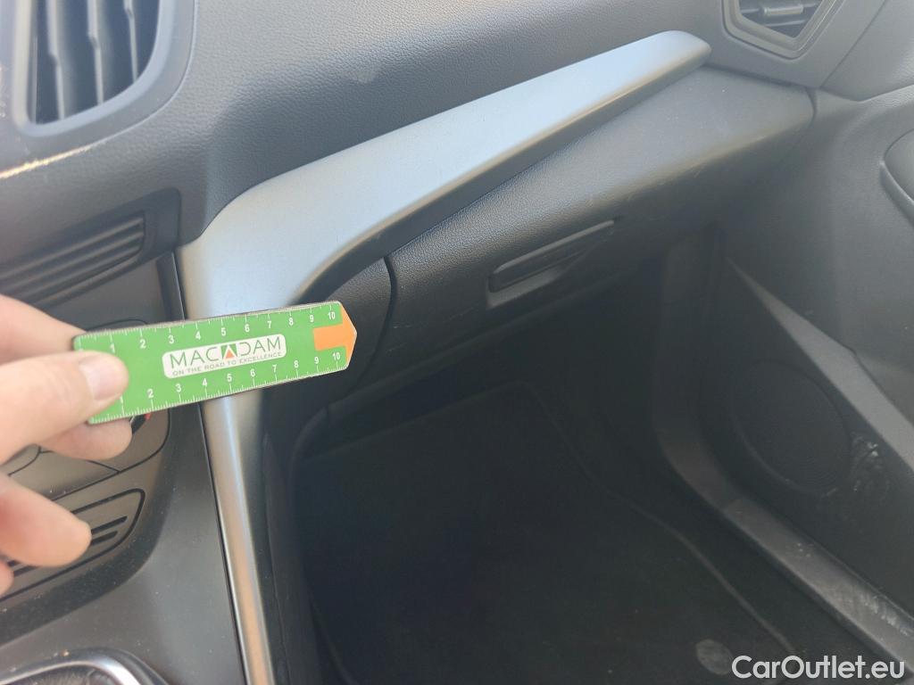  Ford  Kuga FORD  / 2016 / 5P / todoterreno 1.5 EcoBoost 88kW 4x2 Trend+ (CX) #6