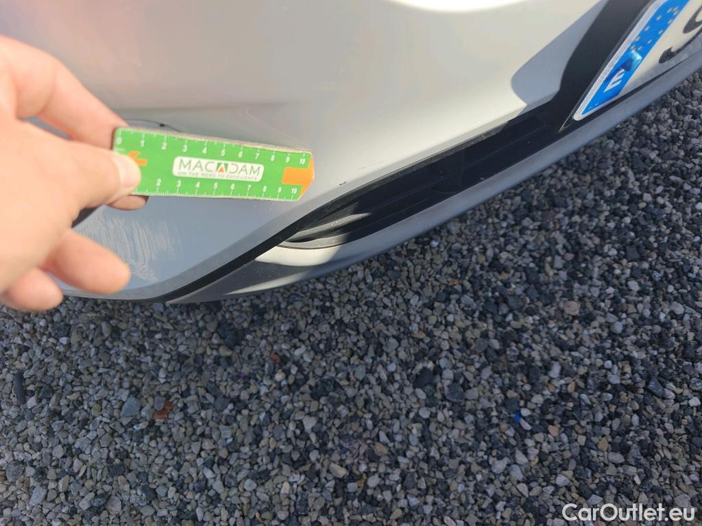  Ford  Kuga FORD  / 2016 / 5P / todoterreno 1.5 EcoBoost 88kW 4x2 Trend+ (CX) #9