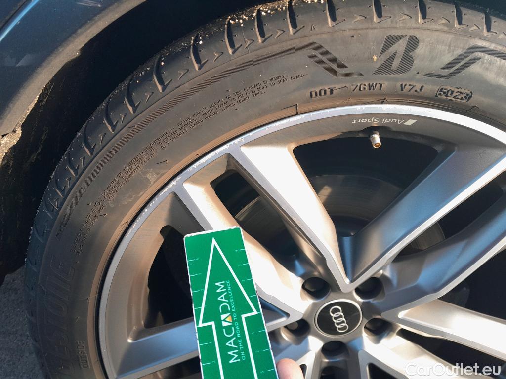  Audi  Q7 AUDI  / 2019 / 5P / todoterreno Black line plus 55 TFSIe 280kW qua tip(SP) #4