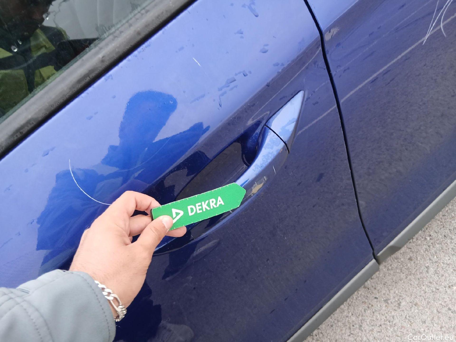  Hyundai   Ioniq HYUNDAI / 2016 / 5P / berlina con portón 1.6 GDI HEV Klass DCT #19