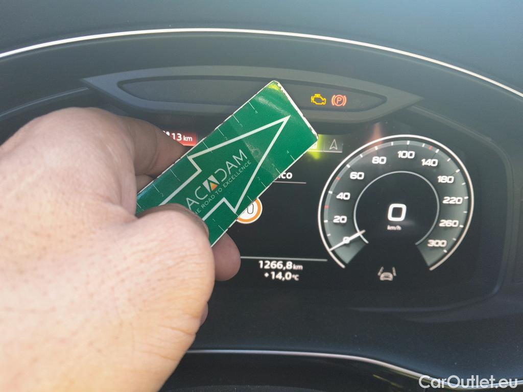  Audi  Q7 AUDI  / 2019 / 5P / todoterreno Black line plus 55 TFSIe 280kW qua tip(SP) #18