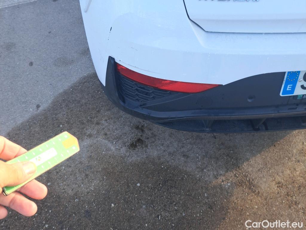  Hyundai  i30 HYUNDAI  / 2020 / 5P / berlina con portón 1.5 TGDI 48V N Line DCT #3