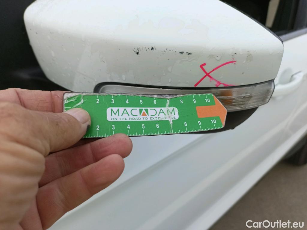  Ford  Kuga FORD  / 2016 / 5P / todoterreno 1.5 EcoBoost 88kW 4x2 Trend+ (CX) #40