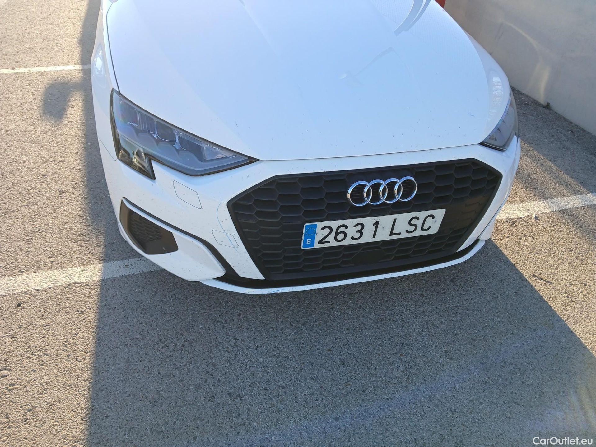  Audi  A3 AUDI  / 2020 / 5P / berlina con portón Sportback 30 TFSI 81kW (110CV) S tronic #9