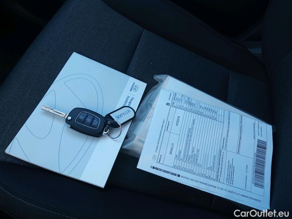  Hyundai  Tucson HYUNDAI  / 2018 / 5P / todoterreno 1.6 CRDI 85kW (116CV) 48V SLE 4X2(SP)(SL) #2