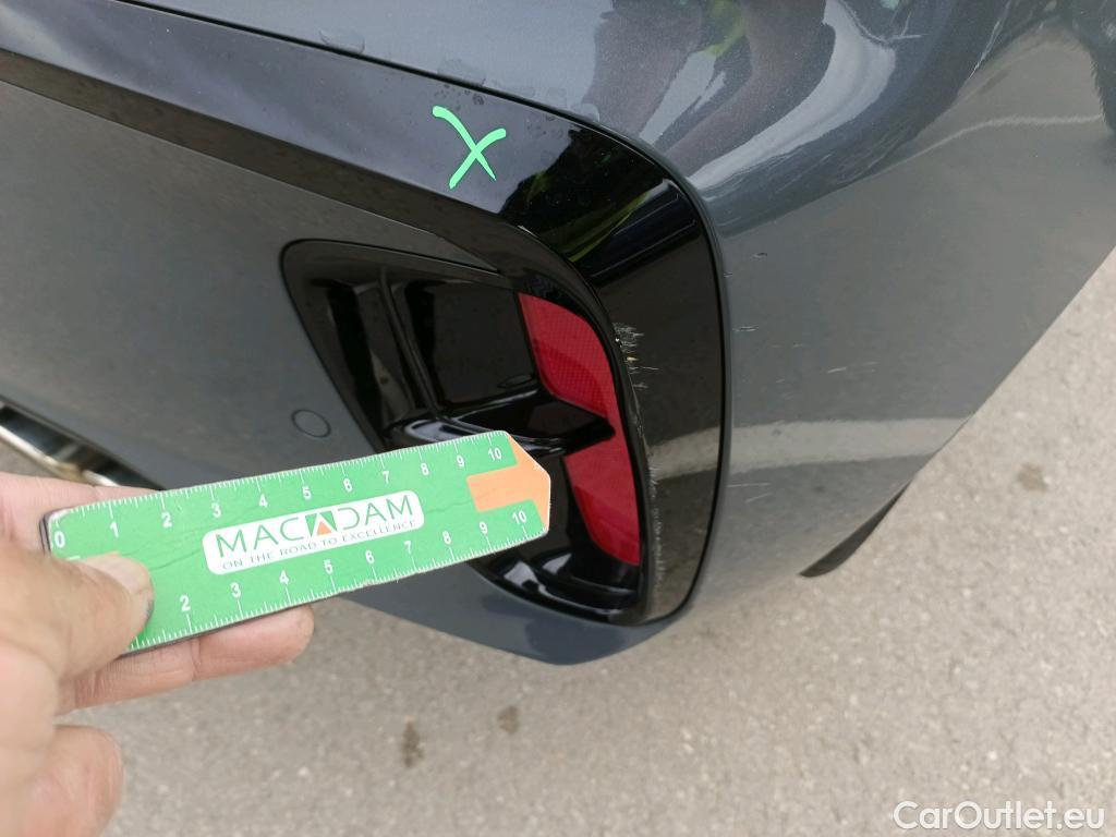  KIA  Rio KIA  / 2020 / 5P / berlina con portón 1.0 T-GDi 88kW MHEV GT Line DCT #32