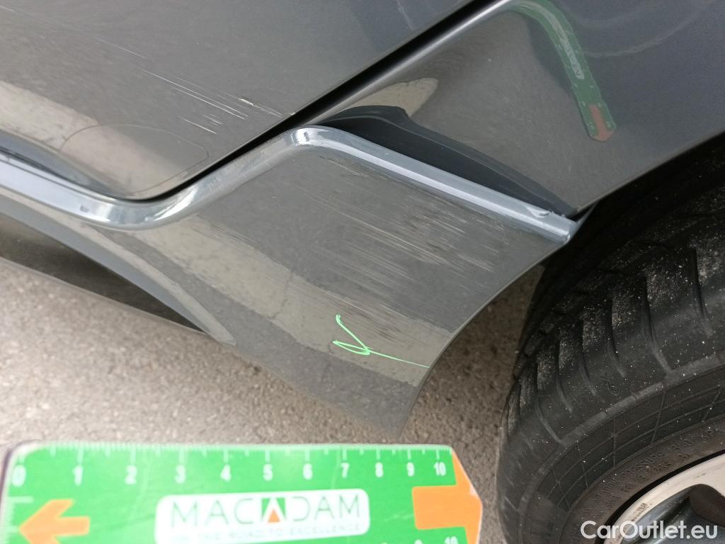  KIA  Rio KIA  / 2020 / 5P / berlina con portón 1.0 T-GDi 88kW MHEV GT Line DCT #14