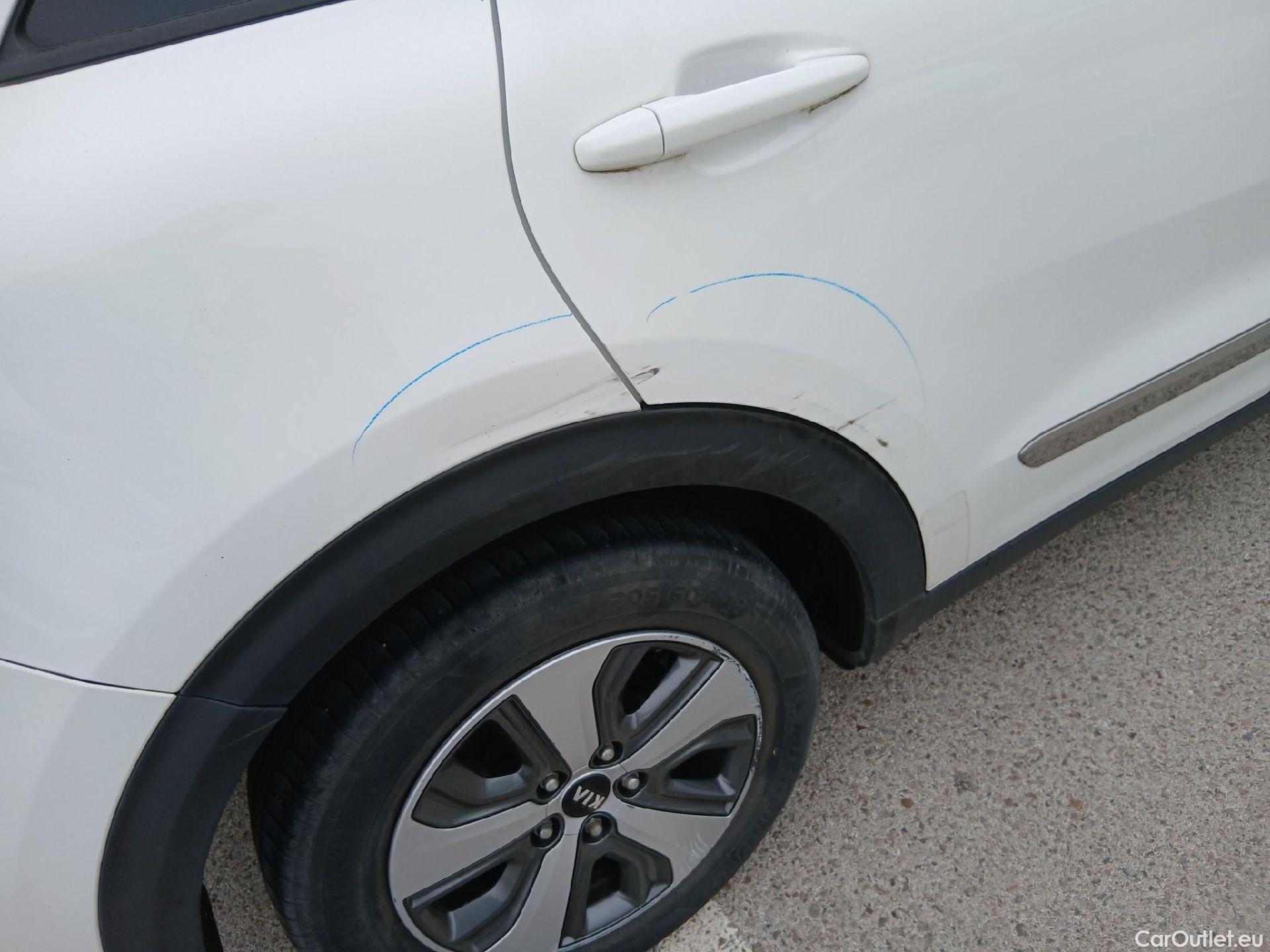  KIA  Niro KIA  Hïbrido Enchufable / 2016 / 5P / crossover 1.6 GDi Híbrido Enchufable 104kW Drive #19