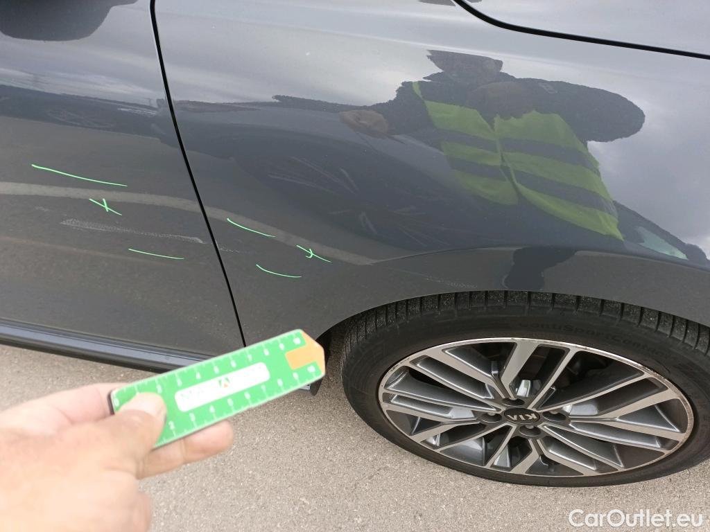  KIA  Rio KIA  / 2020 / 5P / berlina con portón 1.0 T-GDi 88kW MHEV GT Line DCT #17