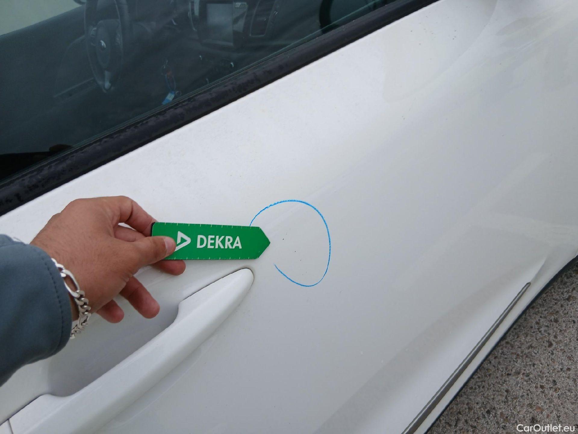  KIA  Niro KIA  Hïbrido Enchufable / 2016 / 5P / crossover 1.6 GDi Híbrido Enchufable 104kW Drive #23