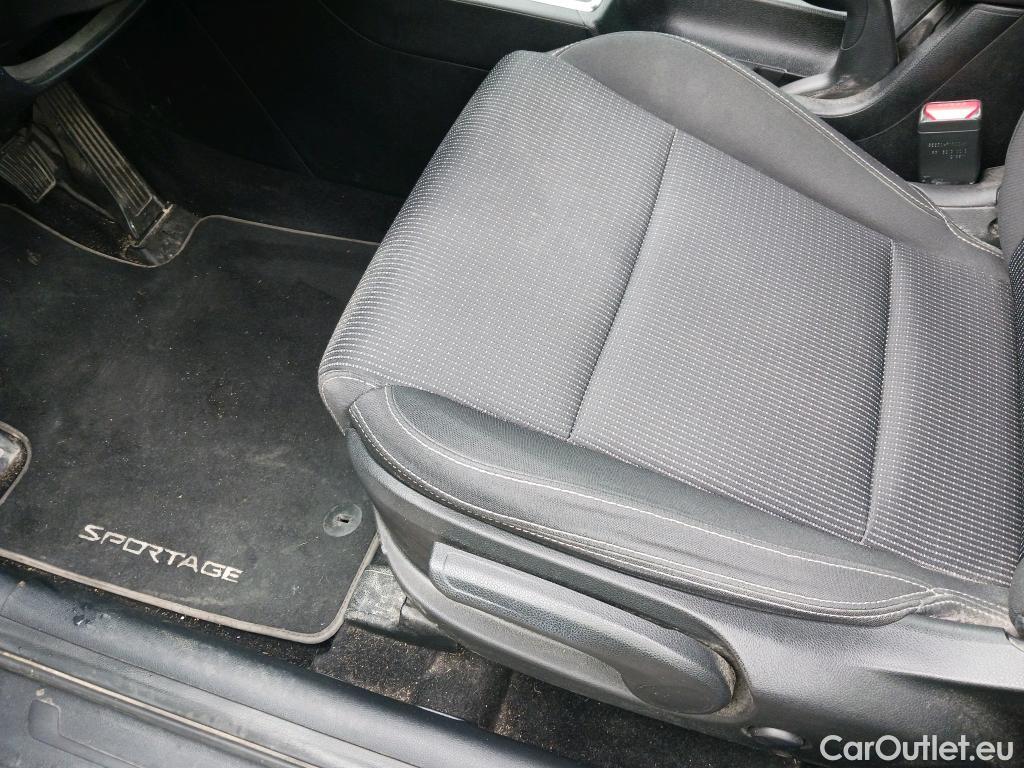  KIA  Sportage KIA  / 2018 / 5P / todoterreno 1.6 MHEV Black Edition 100kW (136CV) 4x2(SP) #25