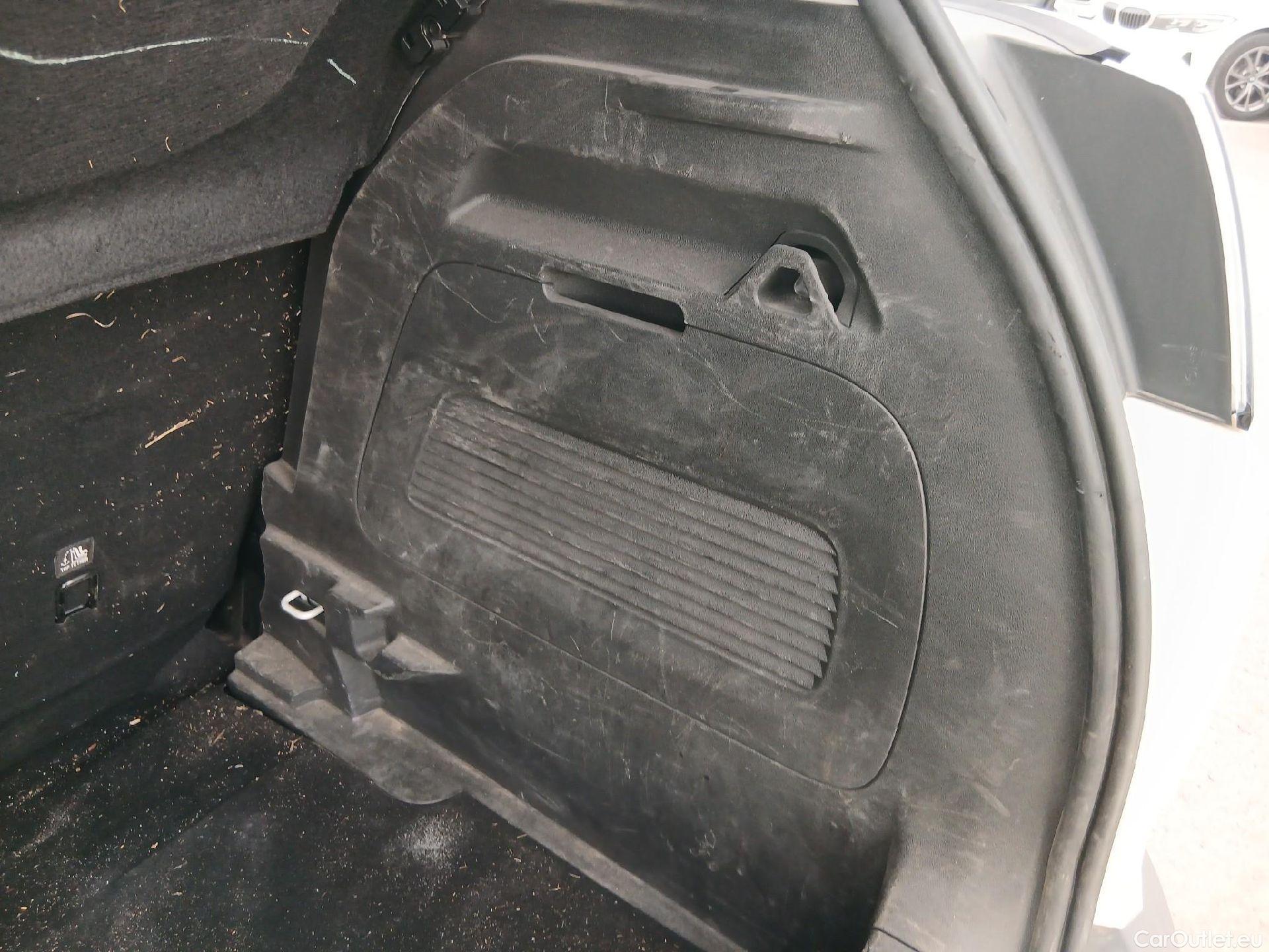  Opel  Crossland  X Edition 1.2 Turbo 110CV MT6 E6d #17