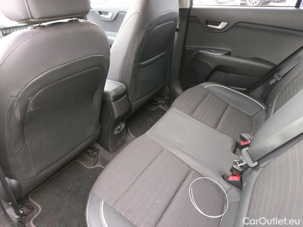  KIA  Rio KIA  / 2020 / 5P / berlina con portón 1.0 T-GDi 88kW MHEV GT Line DCT #26