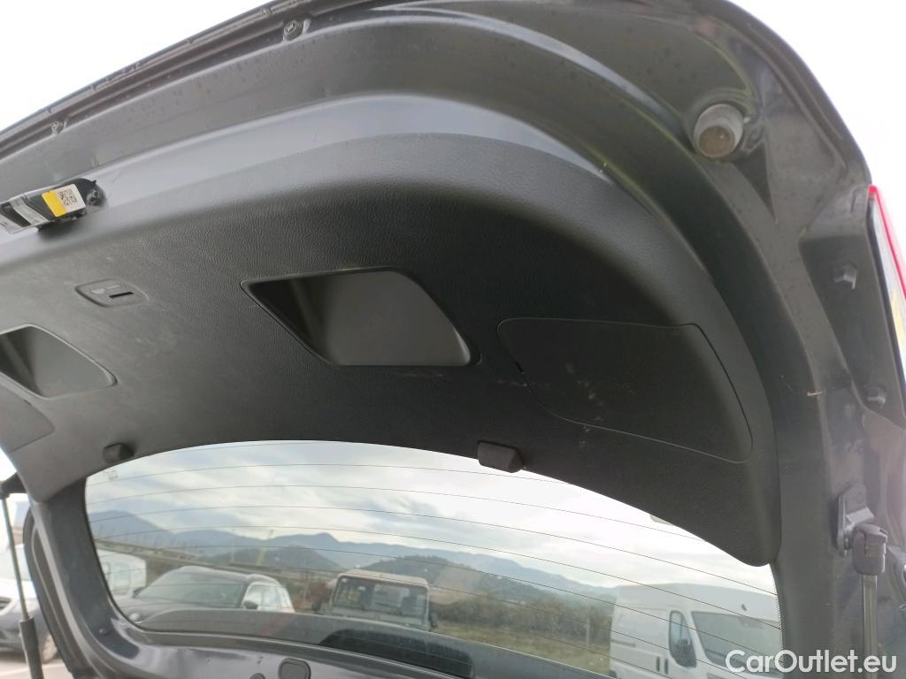  KIA  Rio KIA  / 2020 / 5P / berlina con portón 1.0 T-GDi 88kW MHEV GT Line DCT #9