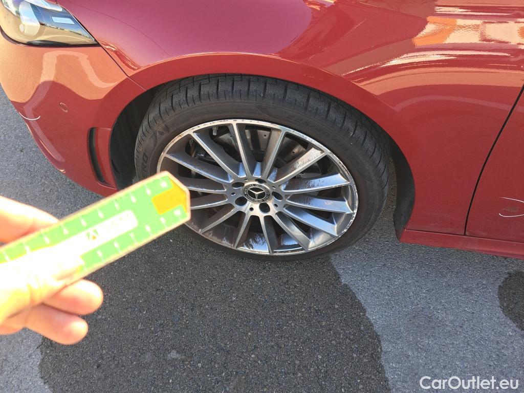  Mercedes  A-Klasse Clase A A 250 e (177.086)Premium-Pack 1.3 AMG Line 220CV AT8 E6d #9