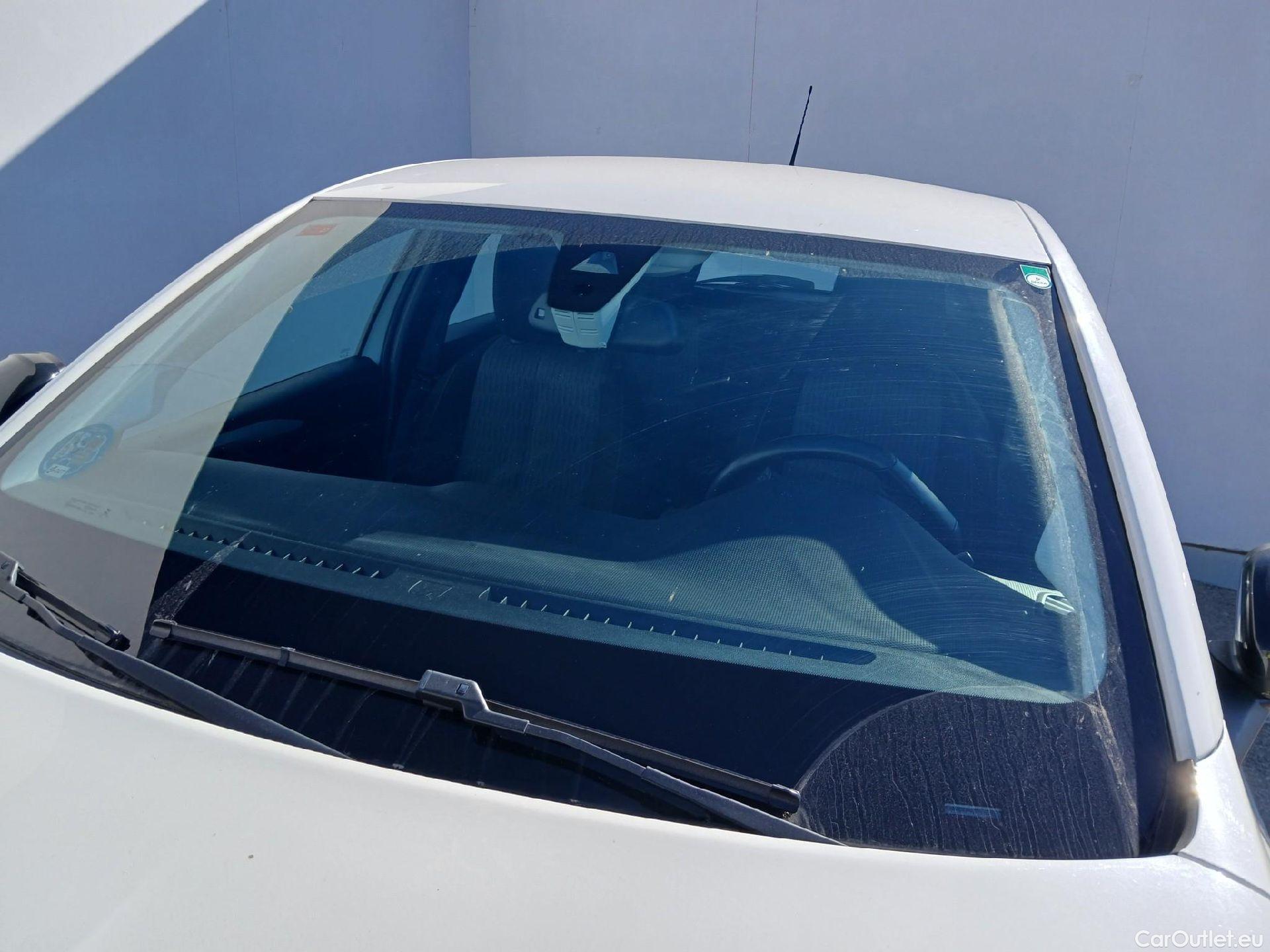  Opel  Corsa OPEL  / 2019 / 5P / berlina con portón 1.2 XEL 55kW (75CV) Edition #3