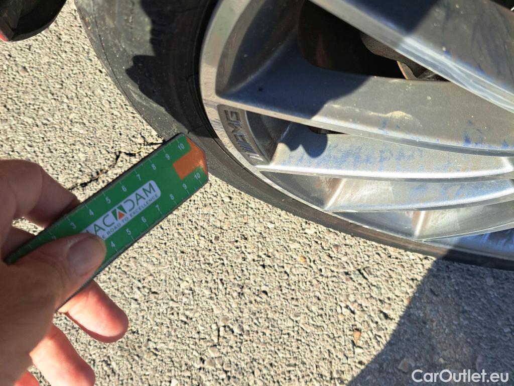  Mercedes  A-Klasse Clase A A 250 e (177.086)Premium-Pack 1.3 AMG Line 220CV AT8 E6d #14