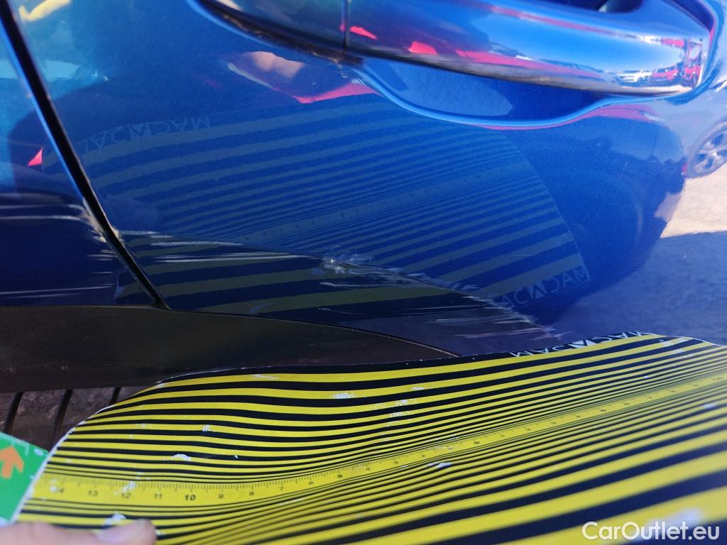  Volkswagen  T-ROC VOLKSWAGEN  / 2017 / 5P / todoterreno Edition 1.0 TSI 85kW (115CV) #17